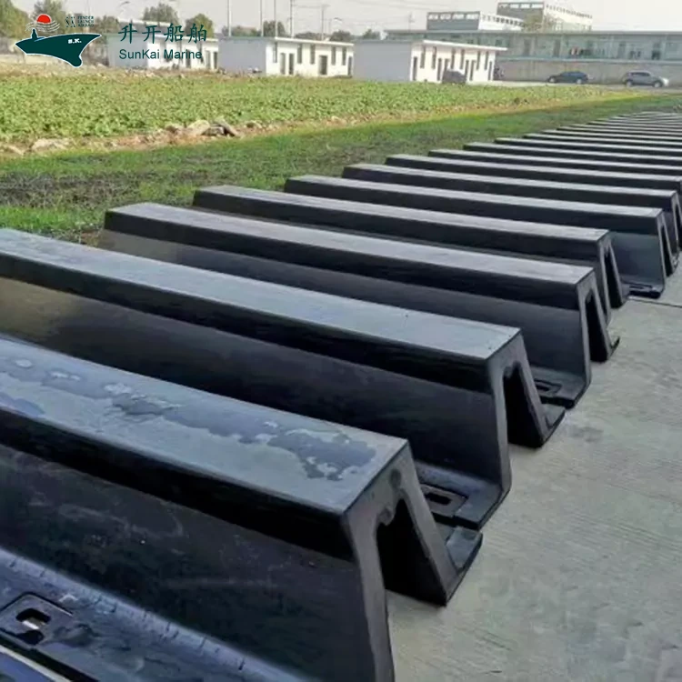 Förstärkning av hamnsäkerheten: Qingdao SunKai Marine massproducerar dockningsgummi stötdämparremsor för att skydda förtöjningsverksamheten vid inhemska och internationella terminaler